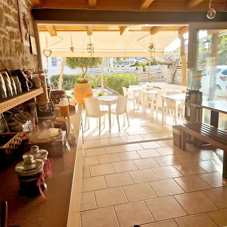 Alonia Hotel