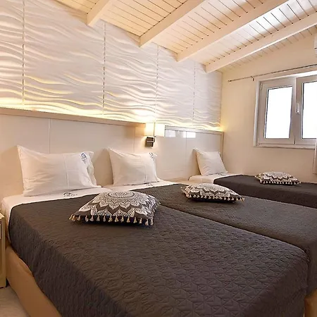 Hotel Alonia 2*